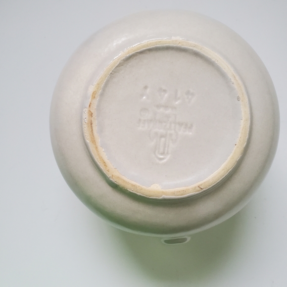 Round Gravy Boat Yorktowne (USA) by PFALTZGRAFF - Picture 4 of 6